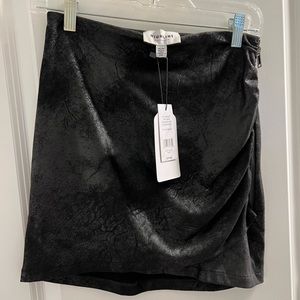 Crushed velvet black skirt